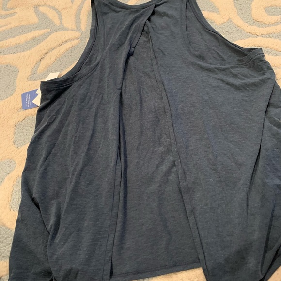 Gap fit tank - Picture 5 of 7